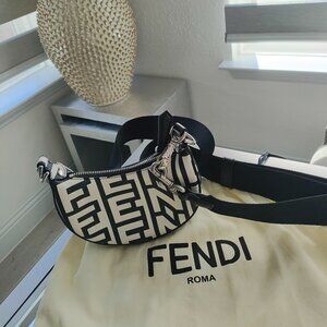 Nano Fendigraphy Black and White